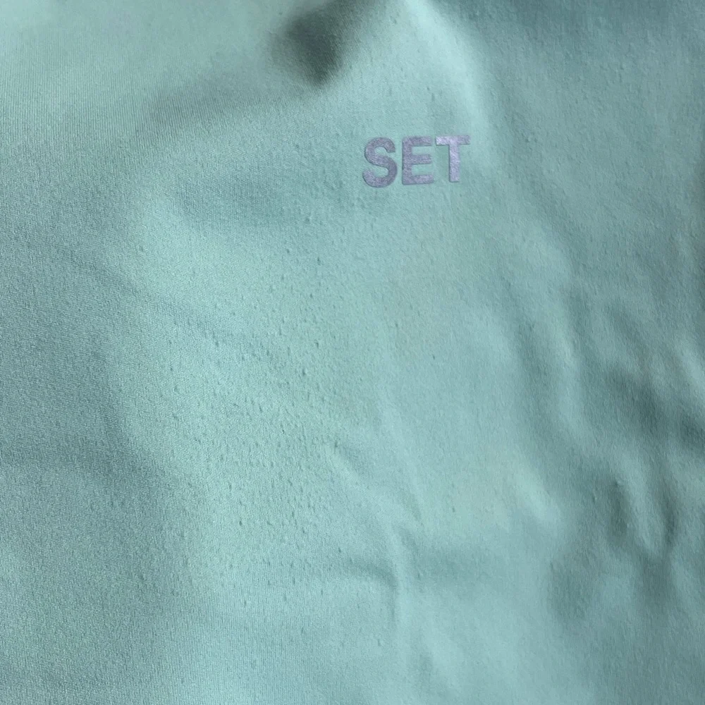 Set Active Outfit Small - Picture 3 of 5